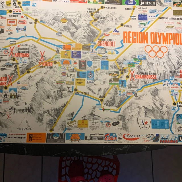 RARE MÉDAILLE MÉTAL porte clés des JO d'Hiver Grenoble 1968, marque RARE MÉDAILLE MÉTAL porte clés des JO d'Hiver Grenoble 1968, marque
