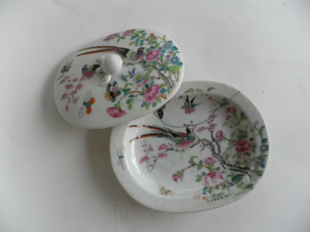 plat couvert porcelaine de Chine Canton XIXeme famille rose antic Chinese Qing