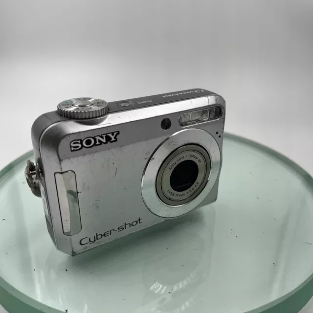 Sony Cyber-shot DSC-S650 7.2MP Digital Camera-Silver/Buy AA #TESTED#VGC# 443