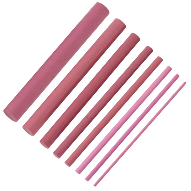 Creare Un Kebab O Un Girot Con Una Vista Tradizionale Con Incartamento Sopra Sandwich Confezionare Girolo Panino Rulli Avvolto Image177466520