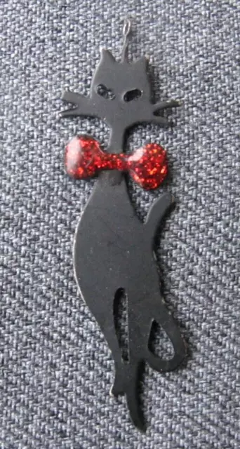 Vintage cute glitter red enamel bow black metal cat pendant
