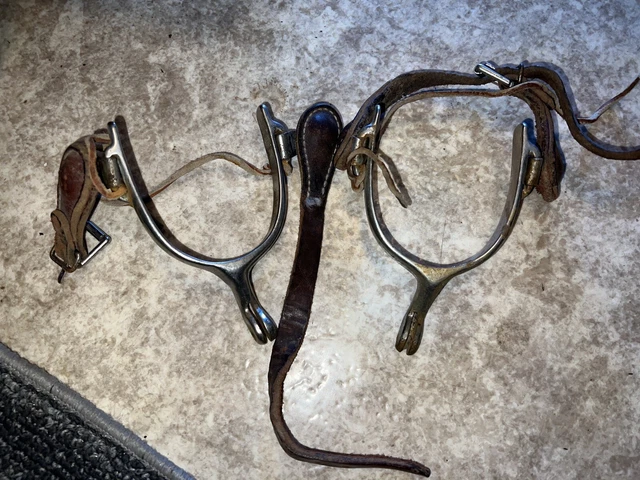 Vintage Pair Stirrups W/ Straps No Rowels **