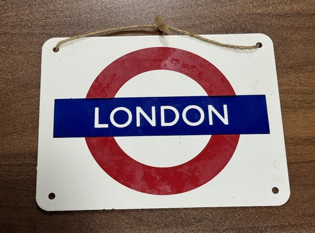 VINTAGE-GARNIER GIFTS ENAMEL Bullseye Baker Street Mini Sign