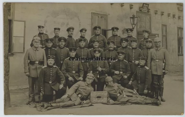 Orig. Foto Soldaten m. Schild in Kaserne KÖNIGSBERG Ostpreussen Feldpost 1915