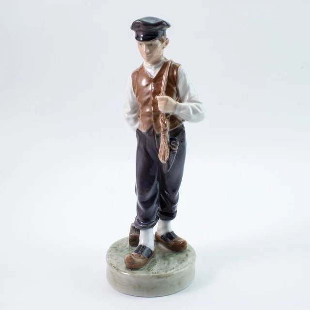STATUINA PORCELLANA ROYAL COPENHAGEN "Contadino con Mazza" COD 620 CM 22x8x8