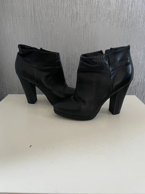 Botines Cortos De Mujer Chattawak - Color Negro, Talla 38 EU, Estilo Motero, Hebilla Decorativa Y Plantilla De Cuero