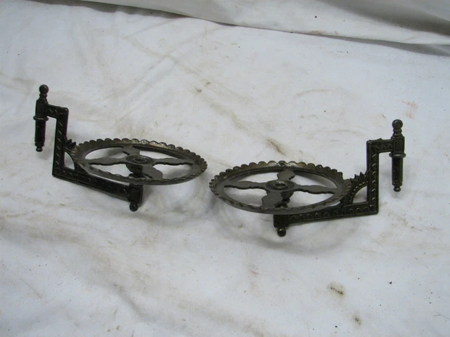 Matched Pair Cast Iron Fluid Lamp Wall Bracket Oil Light Mount Holder Swing Arm