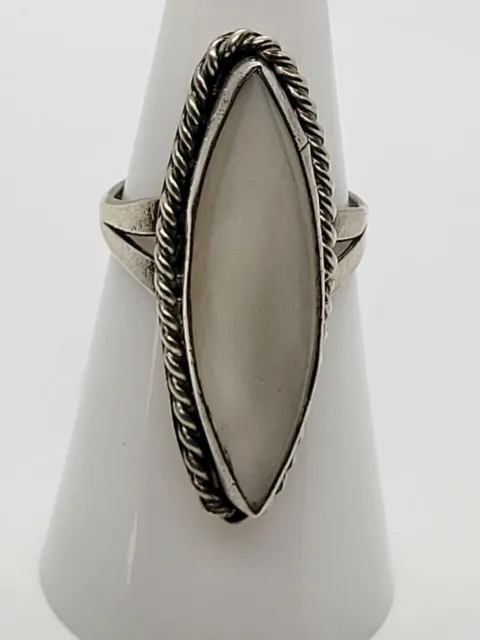 Vintage Native American Sterling Silver Mother of Pearl ring sz 6.5
