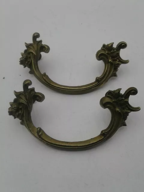 Vintage /Antique Handles Drawer Pulls Dresser Handle Furniture Hardware Lot of 2