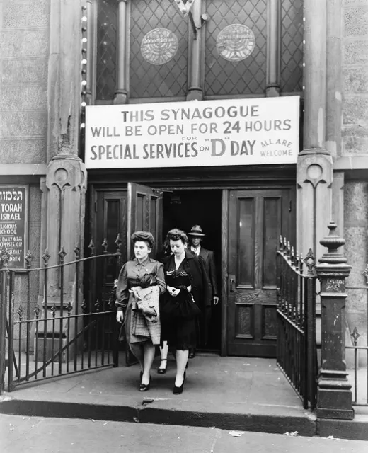 NEW YORK JUNE 6, 1944 Dday Prayer Services 8"x 10" World War II WW 2