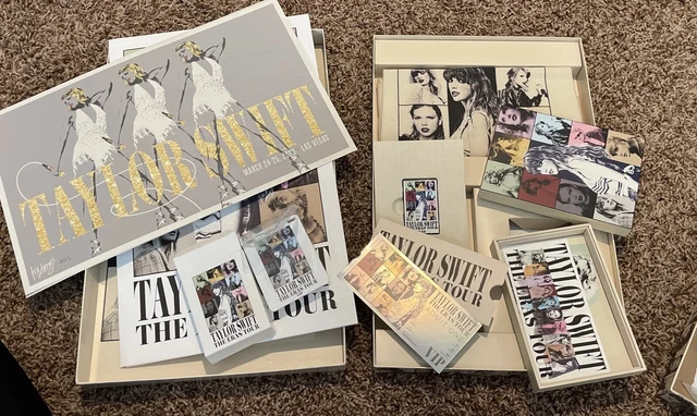 TAYLOR SWIFT ERAS Tour Las Vegas Vip Box with Posters LED Lanyard, Tote ...