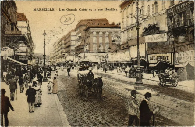 CPA MARSEILLE Les Grands Cafes et la rue Noailles (66872)