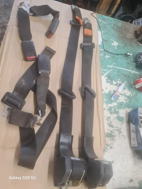 BMW E28 REAR Seat Belts EUR 102,34 - PicClick DE