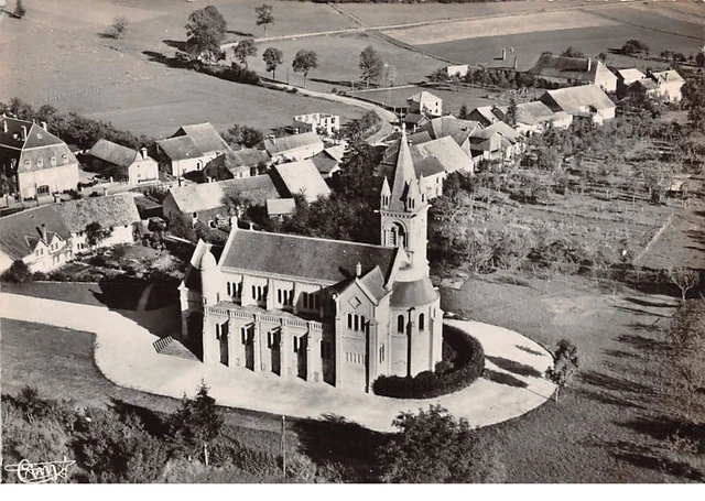 25 .n° 204349.sancey le long.vue aérienne.la basilique. cpsm - 15 x 10.5 cm.