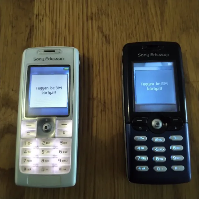 Sony Ericsson T610 mit OEM Zubehör + Sony Ericsson T630