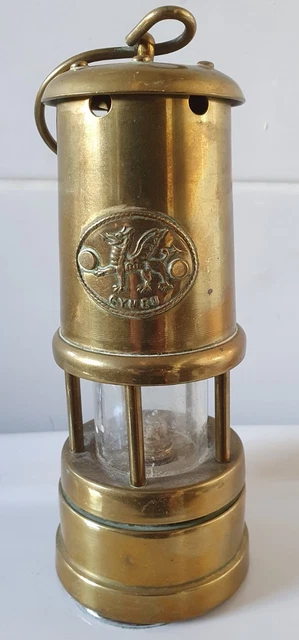 Welsh Cymru Brass Miners Lamp Musical We'll Keep A Welcome