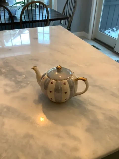 Gibsons Teapot.Staffordshire England