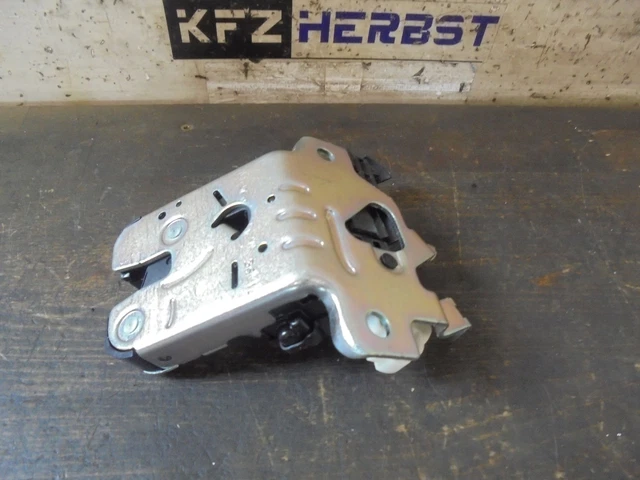 verrou de hayon Audi A4 8W B9 8W0827503 3.0TDi 160kW CSWB 163846