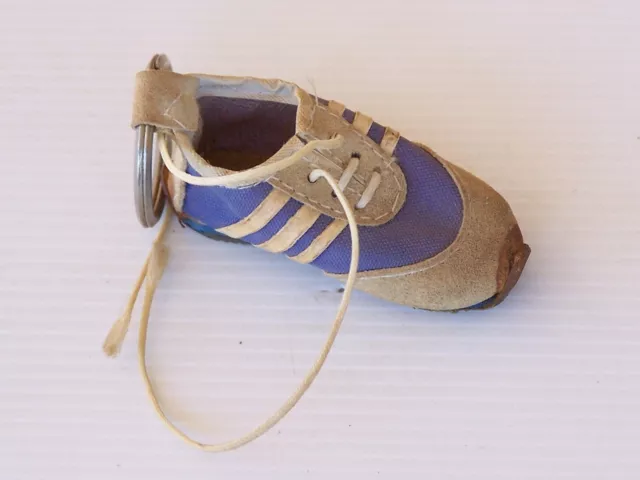 VINTAGE ADIDAS SHOE SNEAKER RUNNER w LACES SOUVENIR CLOTH KEYRING KEY CHAIN