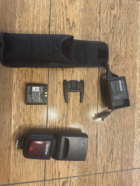 Godox V860II-C TTL HSS 2.4G Wireless Flash Speedlite for Canon Cameras