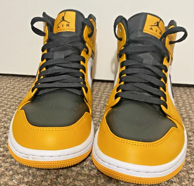 NIKE AIR JORDAN 1 Mid Taxi Black Yellow Toe MENS 554724-701  display picture 1