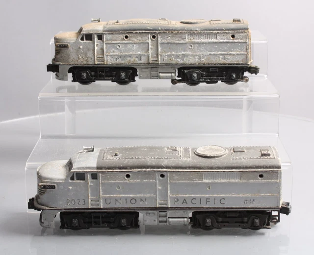 Lionel 2023 Vintage O Union Pacific Alco AA Diesel Locomotives - Silver & Gray