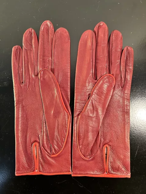 paire de gants Christian dior cuir rouge, chevreau et soie naturelle, France 3