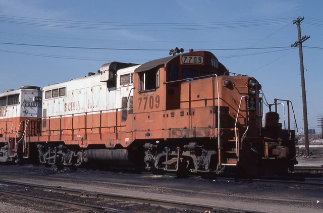 MR: Orig Slide ICG Illinois Central Gulf GP8 #7709 - Chicago IL 1986