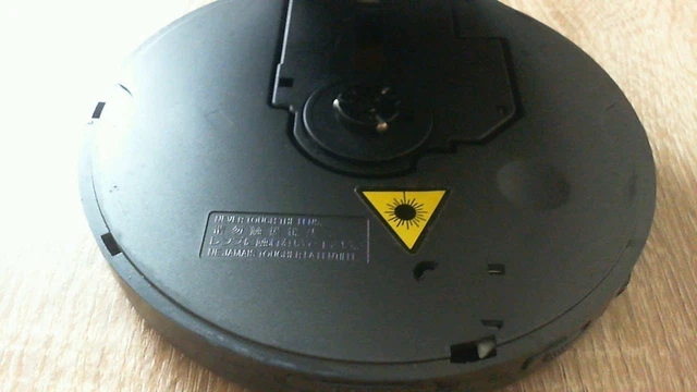 Denver DMP 347 Tragbarer Disc-Player 2
