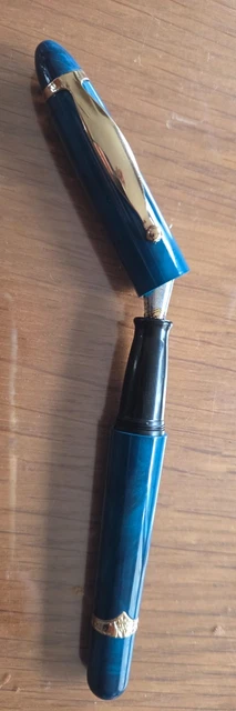 Stylo Plume Creeks Neuf Sans Emballage - Noir, Plastique, à Cartouches