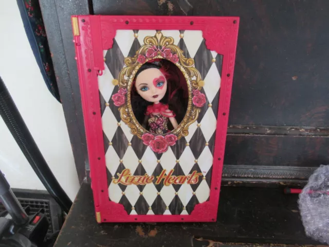 Lizzie Hearts Spring Unsprung prototype! (Credit: travelling.doll.emporium)  : r/EverAfterHigh