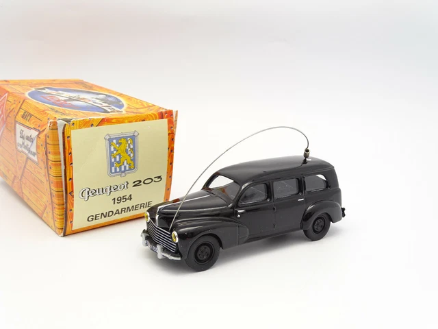Norev 1/43 – Peugeot 404 Break 1969 Gendarmerie, Modèle Occasion Boîte Incluse