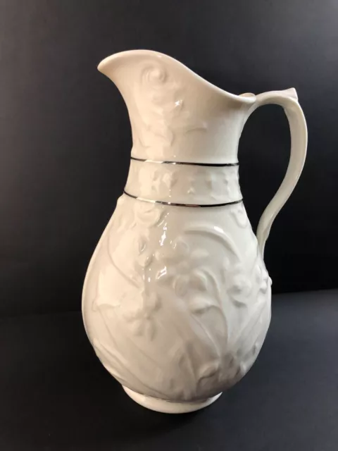 Belleek Lily Pitcher Ivory Silver Heritage Collection 2000 48 Ounce Ireland MINT 2