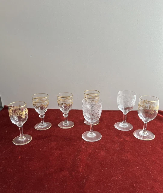 Lot De 7 Verres A Liqueur En Cristal Baccarat Et Saint Louis