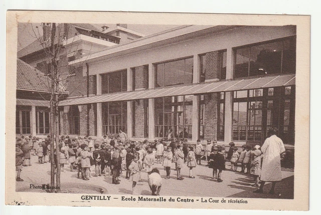 GENTILLY - Val de Marne - CPA 94 Ecole Maternelle du centre Enfants Récreation