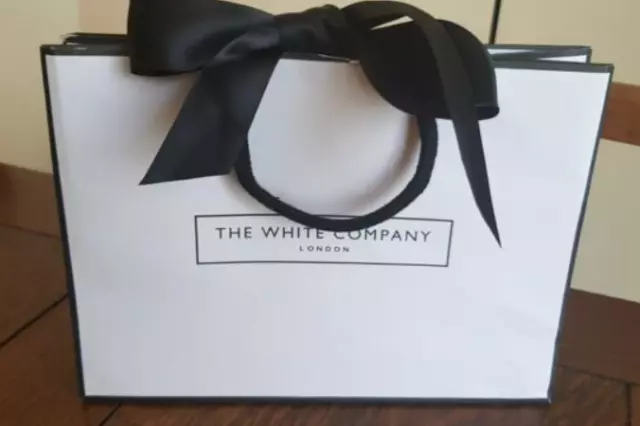 NEW THE WHITE COMPANY SMALL GIFT BAG  *23cm x 17cm/SALE*