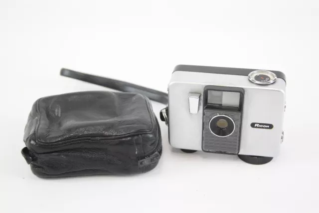 Ricoh Auto Half Half Frame FILM CAMERA w/ 25mm F/2.8 Lens & Case