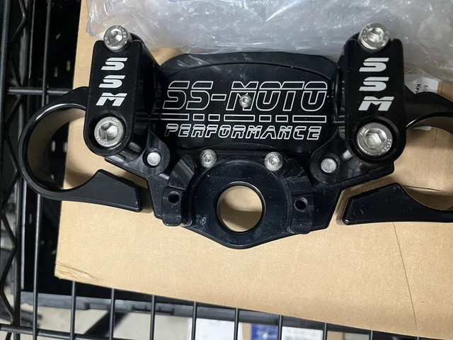 Cbr 929/954 SS Moto triple clamp stunt Cbr 929/954 SS Moto triple clamp stunt