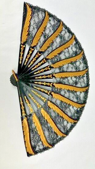 Mantelet en dentelle époque vers 1880 - 1900