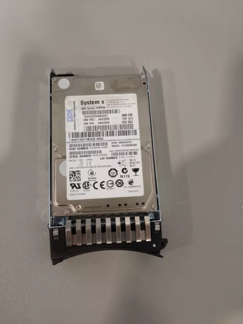 44W2268 IBM 300GB 10000RPM SAS 6.0 Gbps 2.5 16MB Cache Hot Swap Hard Drive