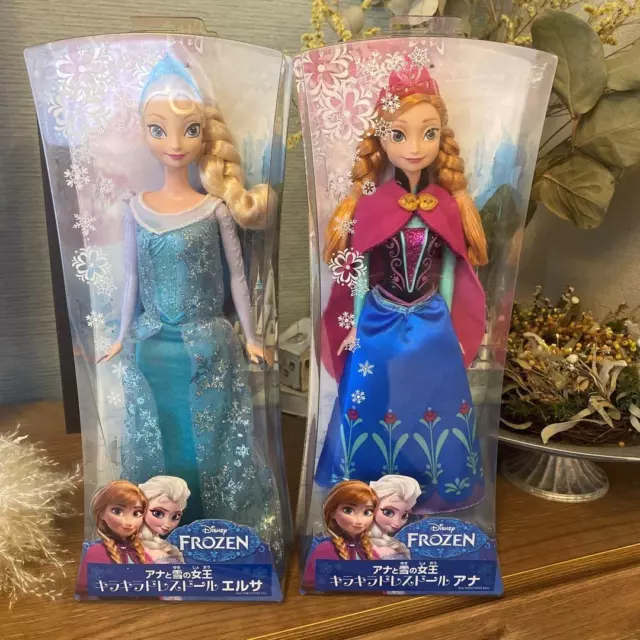 Disney Anna and the Snow Queen Glitter Dress Doll Set Elsa Unused