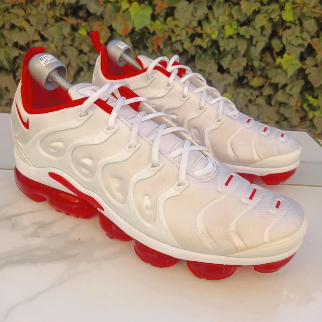 nike air vapormax plus white and red
