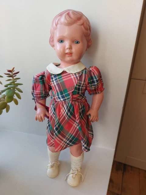 Ancienne poupée plastique doll 55 cm yeux dormeurs voix collector