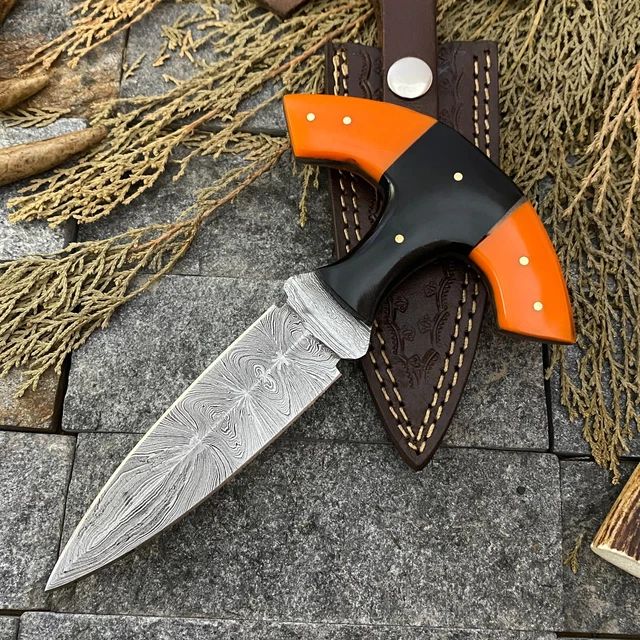 SHARD Custom HAND Forged DAMASCUS STEEL Hunting Fix Blade Knife + Cow Sheath