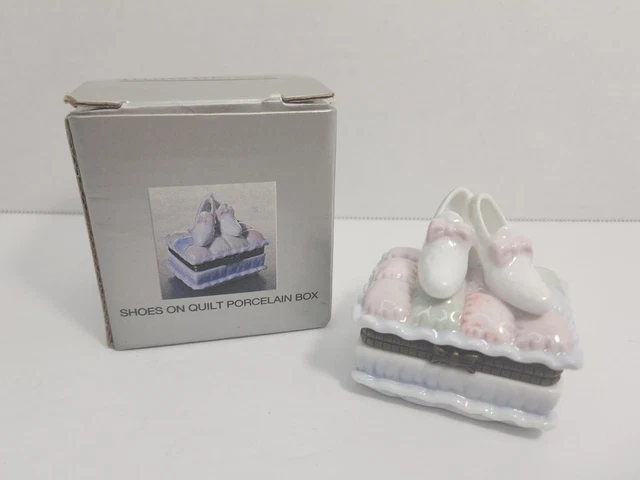 Vintage Amanda Smith "Shoes On Quilt Porcelain" Trinket Box Collectible 1997