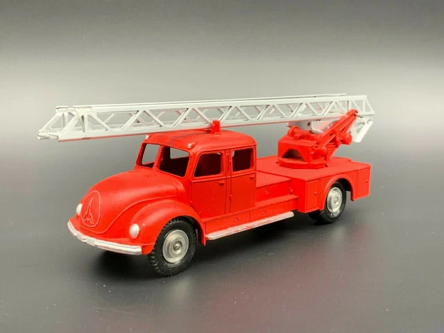 Camion De Pompiers Märklin Magirus 8023 – Ancien – Métal Rouge – Avec Boîte
