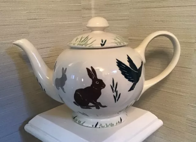 Royal Winton,Tradition,hand painted decorative wildlife spongeware teapot.Unused