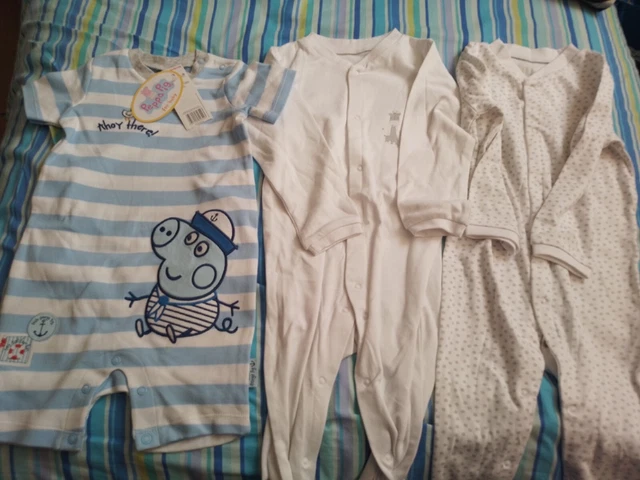 BNWT Bundle Baby Boys Baby Grow/Peppa Pig Romper Age 12 -18 Months