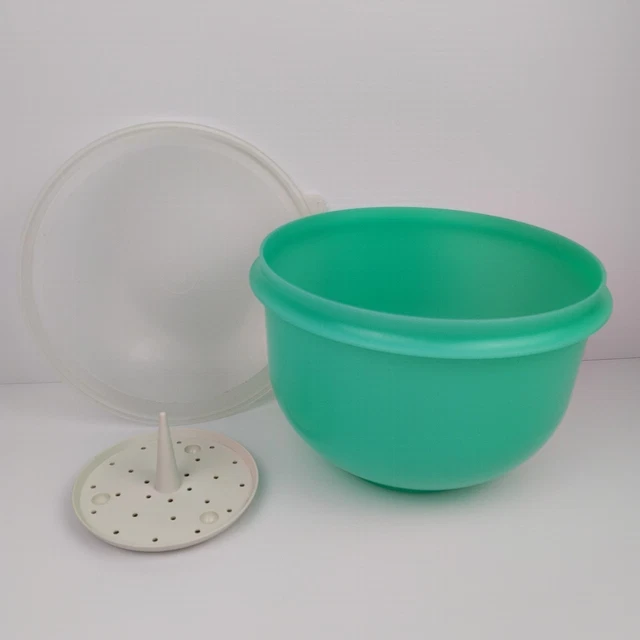 TUPPERWARE LETTUCE KEEPER Crisp It with Spike Jadeite Green 1424-7 ...