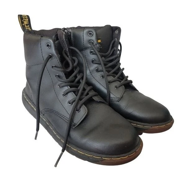 Dr martens junior malky hot sale
